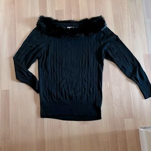 Cache boat neck faux fur trim top - so soft!
